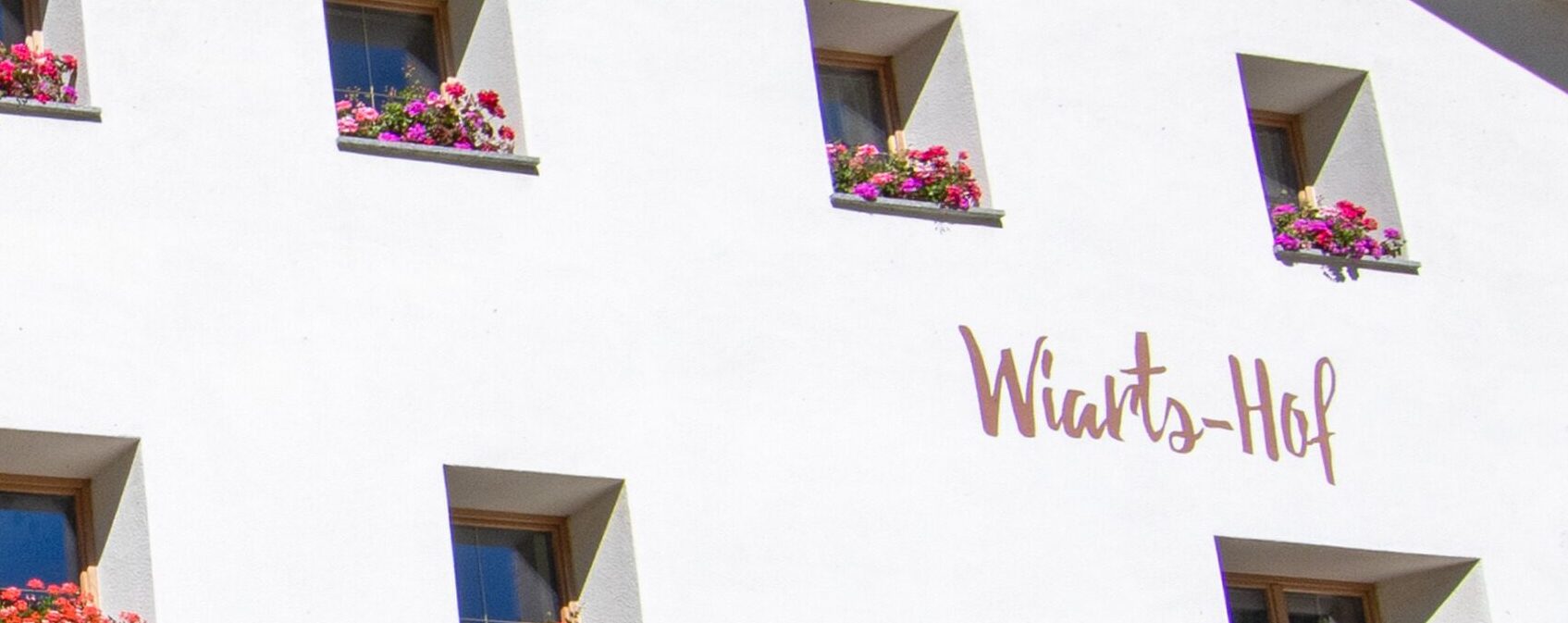 Wiartshof Schriftzug Haus
